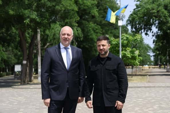 Желязков е в Украйна, обсъди следвоенното й възстановяване със Зеленски