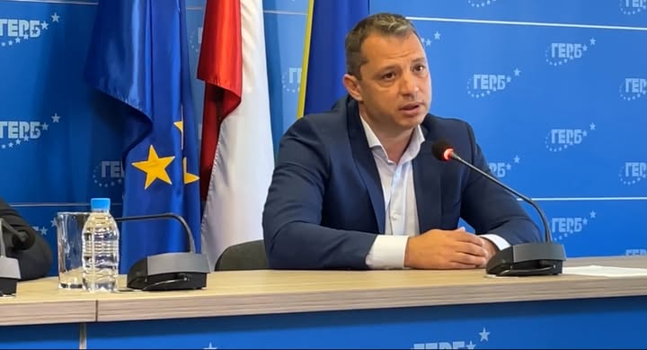 Делян Добрев: Подкрепяме бюджета с мисъл за по-добро управление догодина