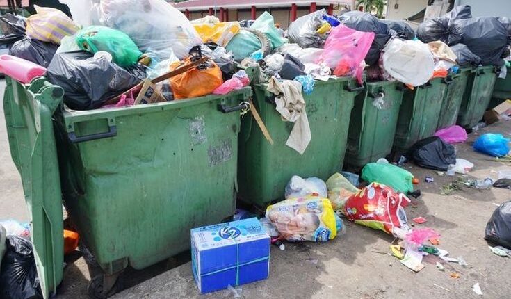 След София и Ловеч е на път да потъне в боклук