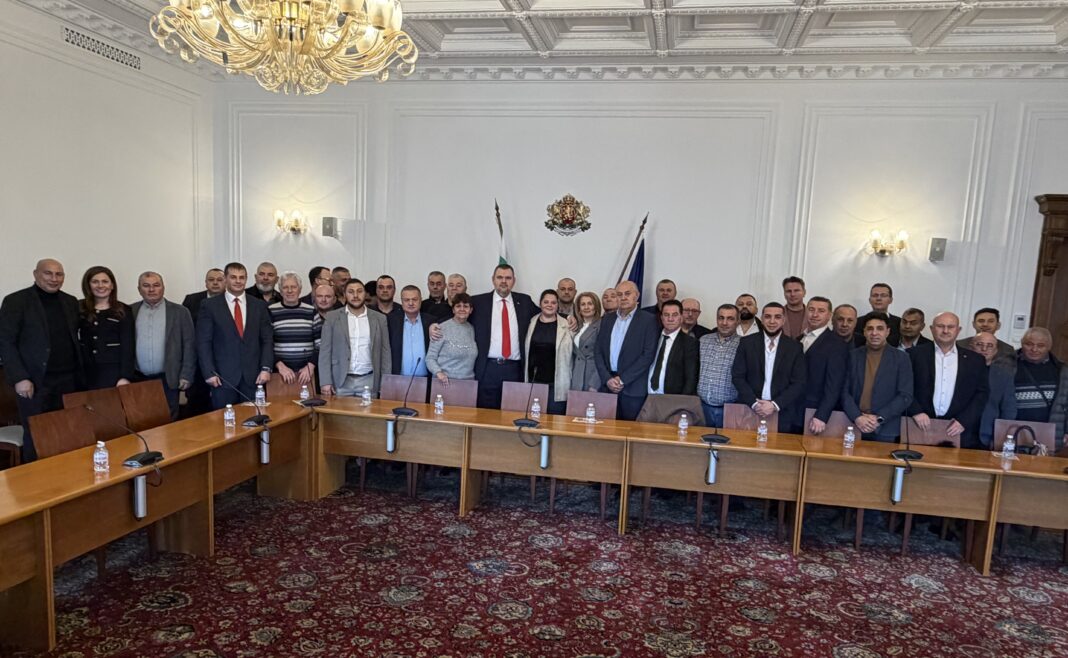 Делян Пеевски се срещна с голяма група от област Добрич