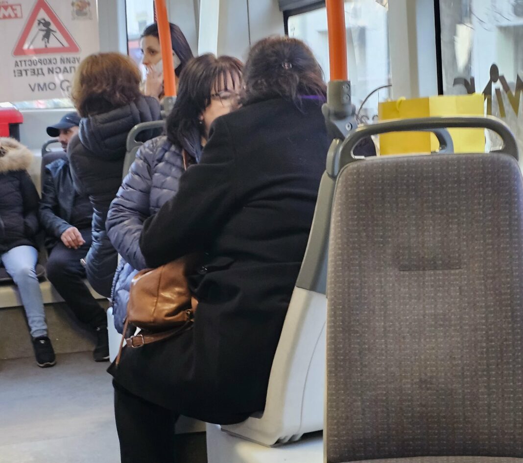 Бивш финансов министър избра градския транспорт, вместо служебен автомобил