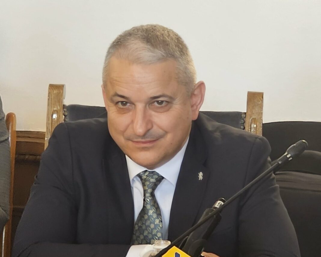 „Възраждане“ повдигна отново темата за легитимността на Съвета на ректорите