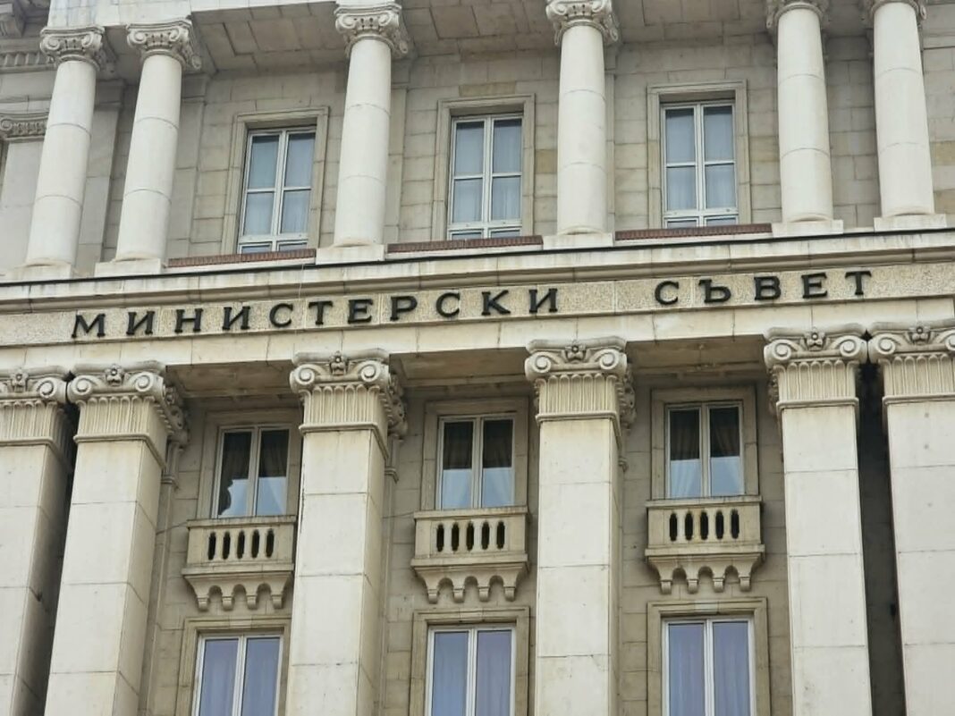Правителството предлага квоти за по-добър баланс между половете в ръководствата на публичните компании