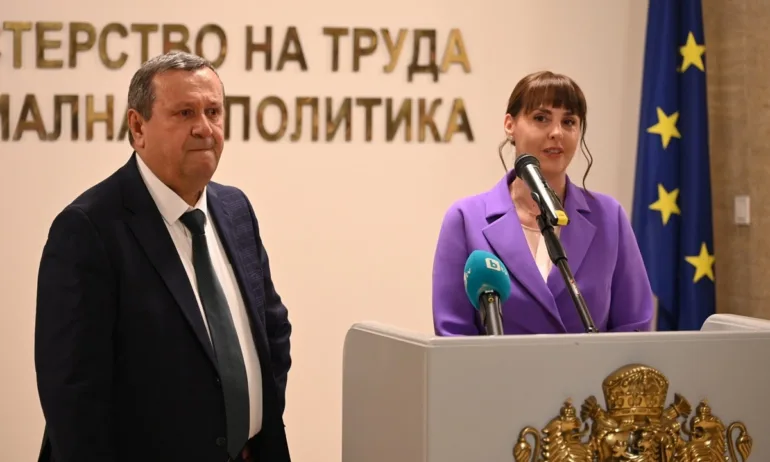 Наталия Ефремова: Социалната система не е място за политически експерименти