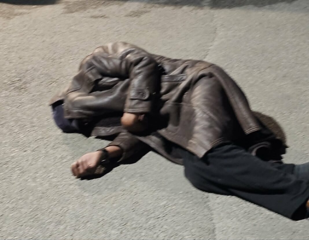 Мъж е намерен мъртъв край хотел в Банско