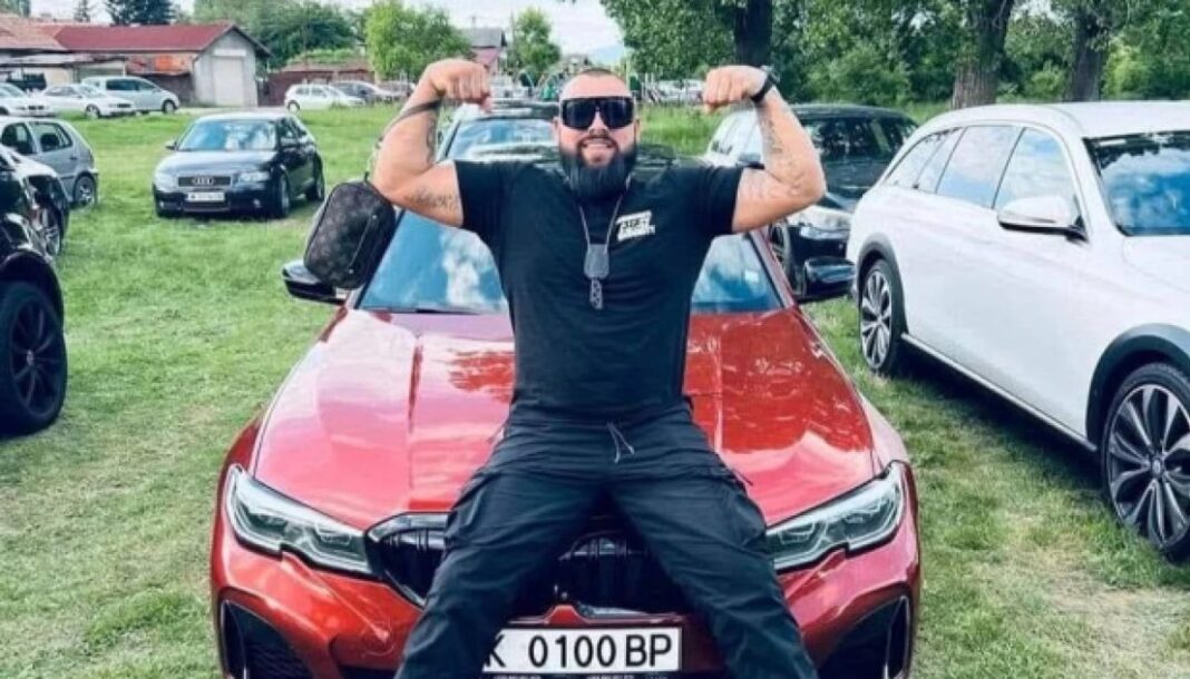 Обвиняем за тежката катастрофа след гонката на „Челопешко шосе“ се оказа в общинско жилище