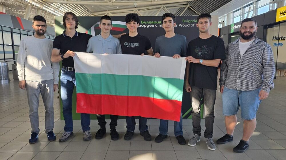 Български ученици сред най-добрите физици в Европа