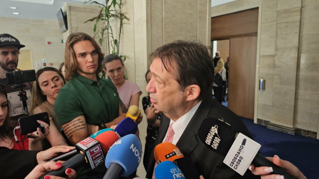 Шишков: Масови нарушения в строителството и фалшиви документи във Варна