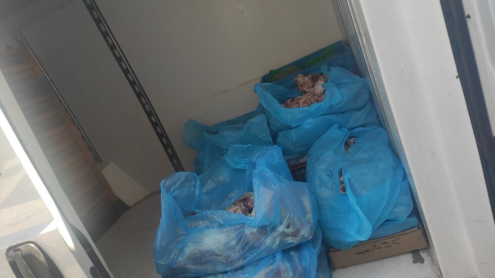 БАБХ спря над 300 кг замразени продукти без необходимите етикети