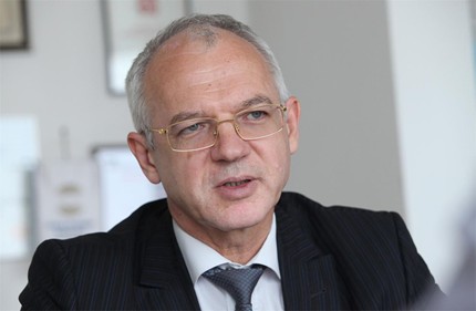 Васил Велев: Минималната заплата е за хора без квалификация, образование и трудови навици