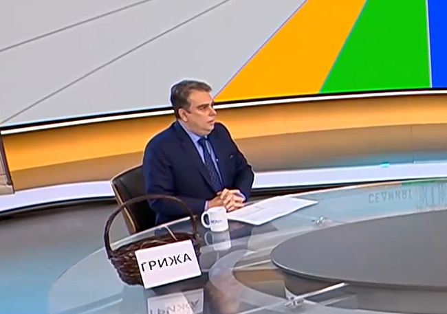 Асен Василев разкритикува бюджета и мерките срещу поскъпването